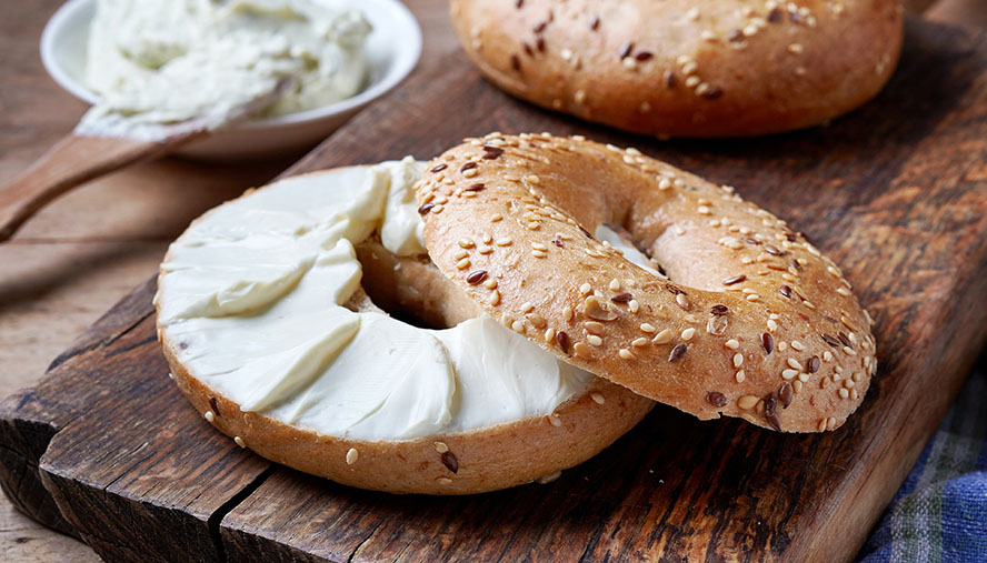 Bagel with cream cheese